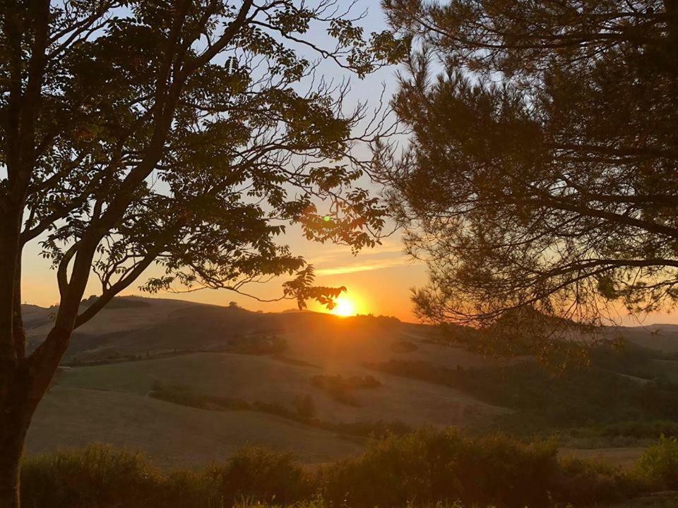 Podere San Francesco Bed & Breakfast Volterra Exterior photo