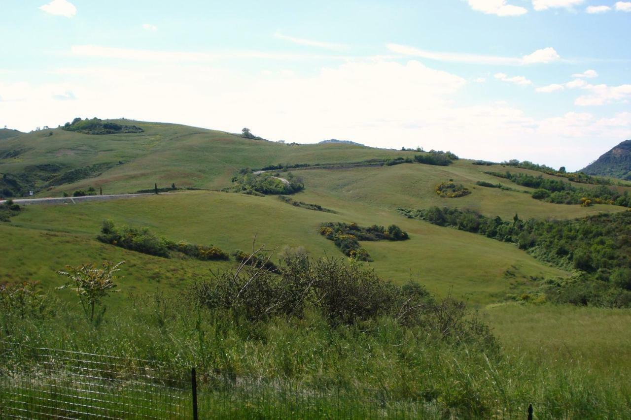 Podere San Francesco Bed & Breakfast Volterra Exterior photo